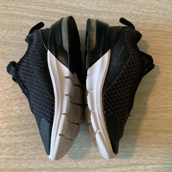 Nike Air Max - Picture 8 of 11